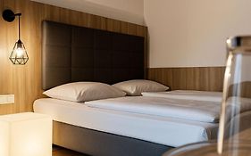 Plaza Hotel&Living Frankfurt